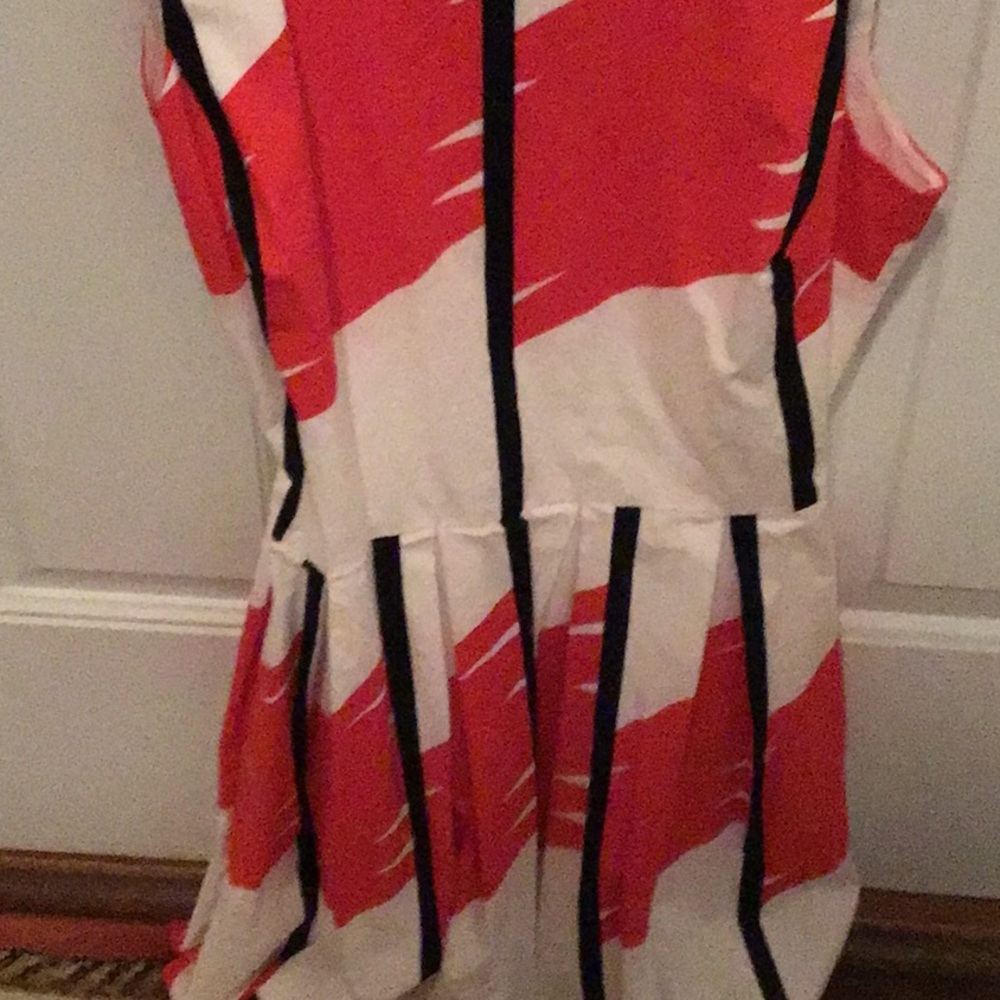 Dress - Picture 2 of 4